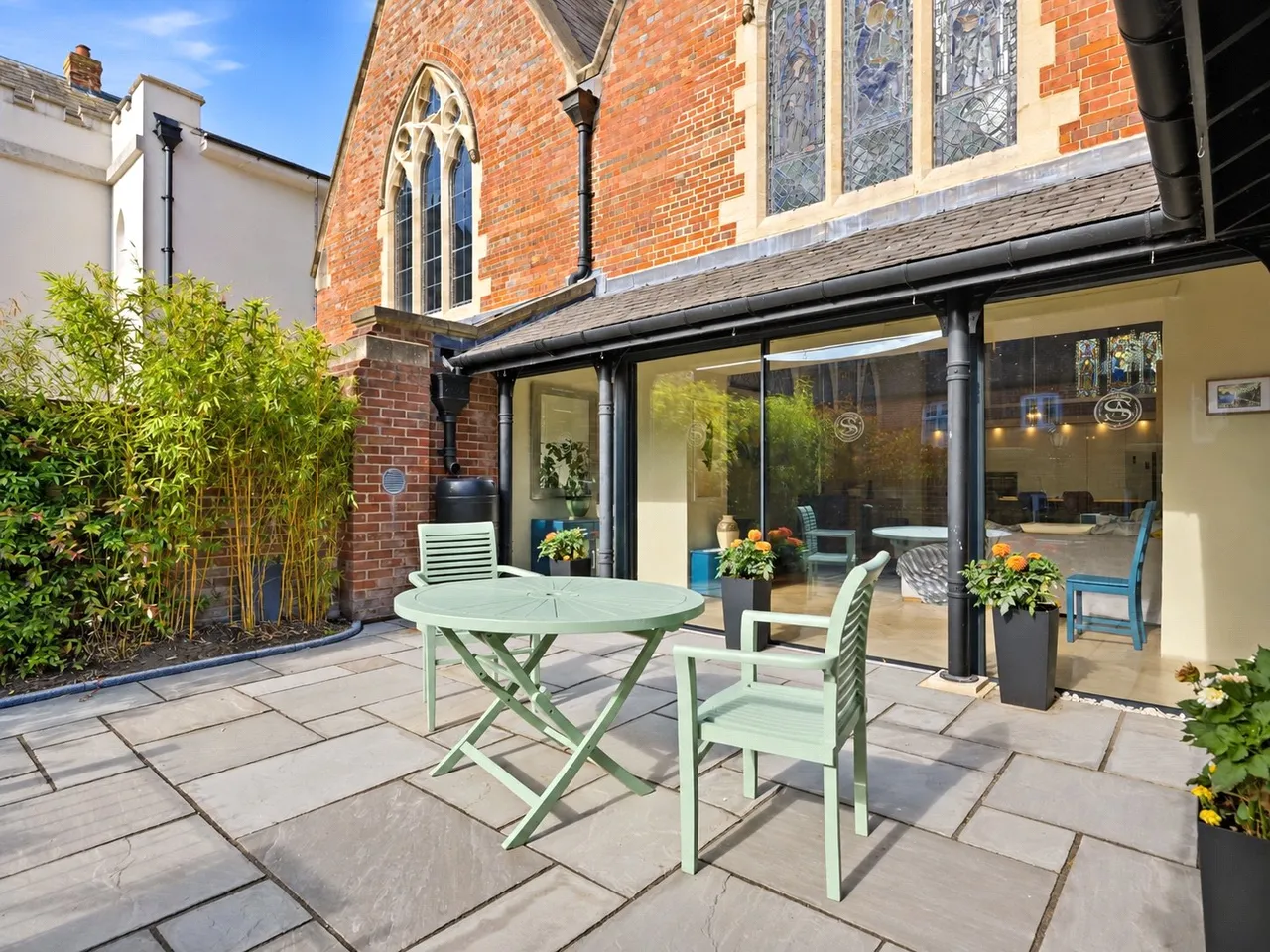 A remarkable former chapel where breathtaking ecclesiastical architecture meets luxurious contemporary living, set withi, photo 30
