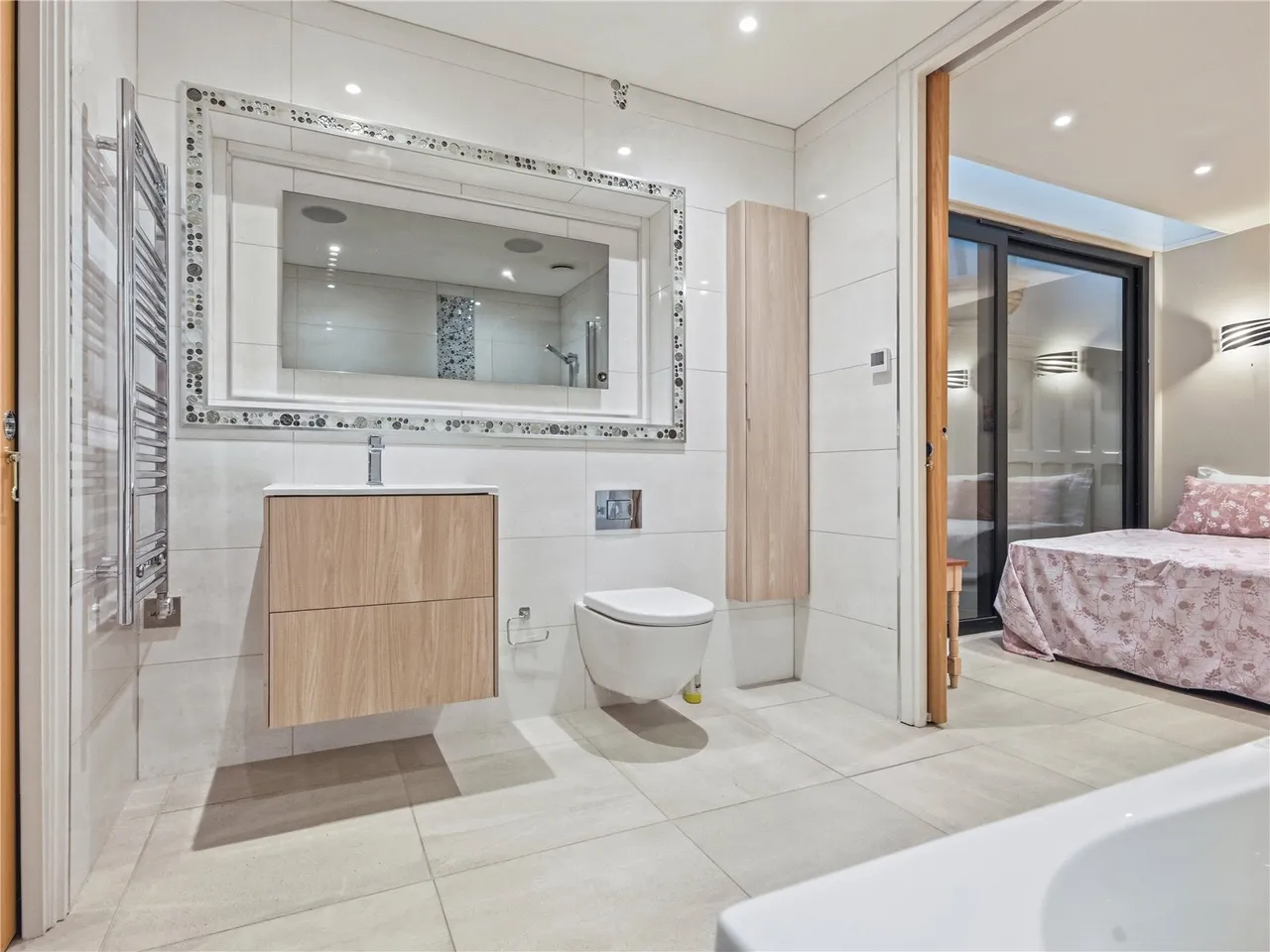 A remarkable former chapel where breathtaking ecclesiastical architecture meets luxurious contemporary living, set withi, photo 11
