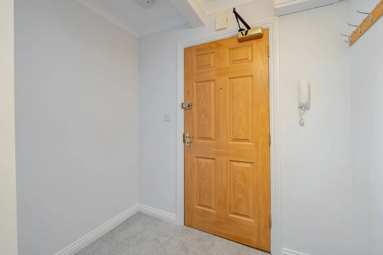 Greenfields Avenue, Alton, GU34, photo 13