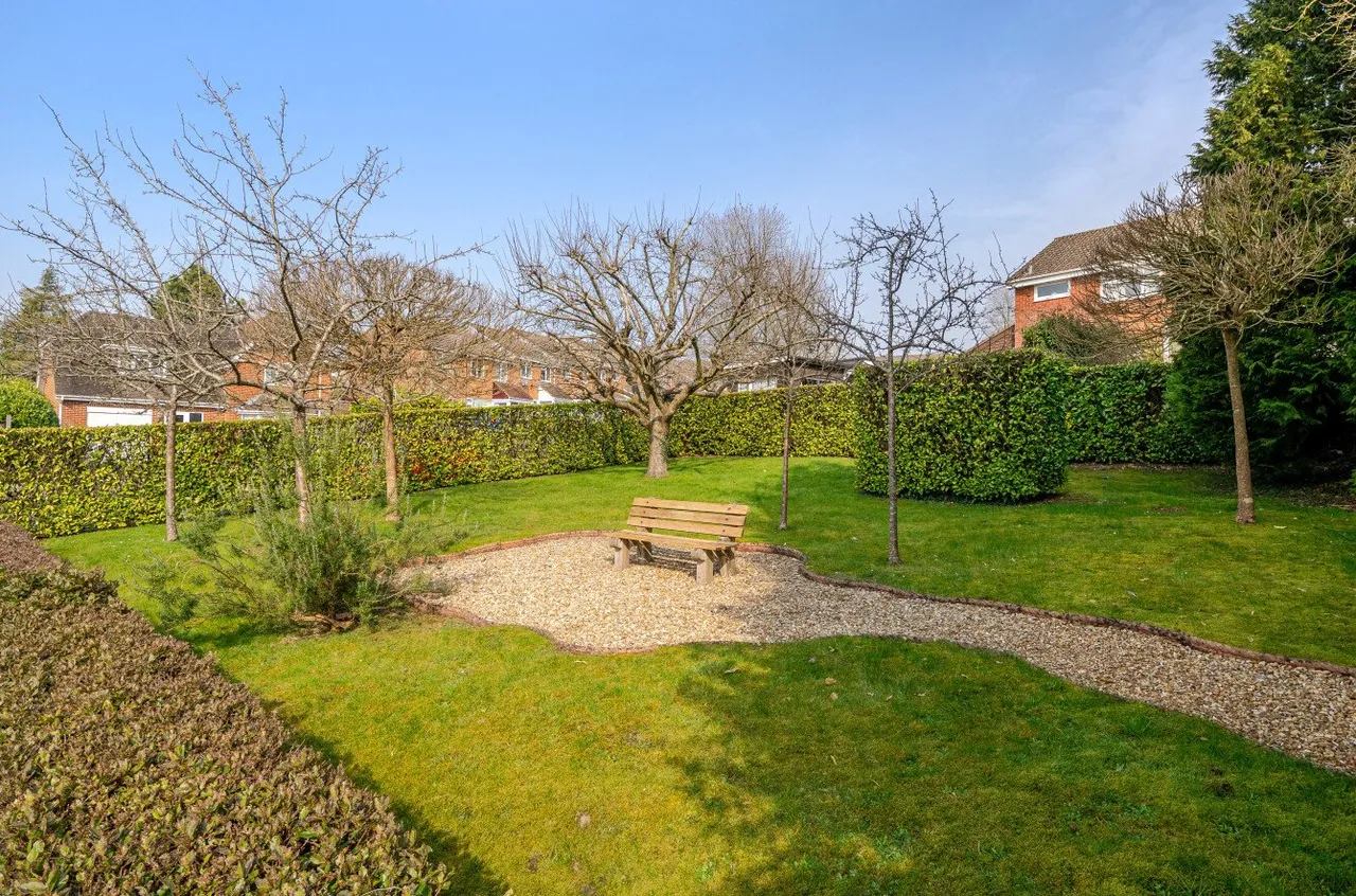 Greenfields Avenue, Alton, GU34, photo 10