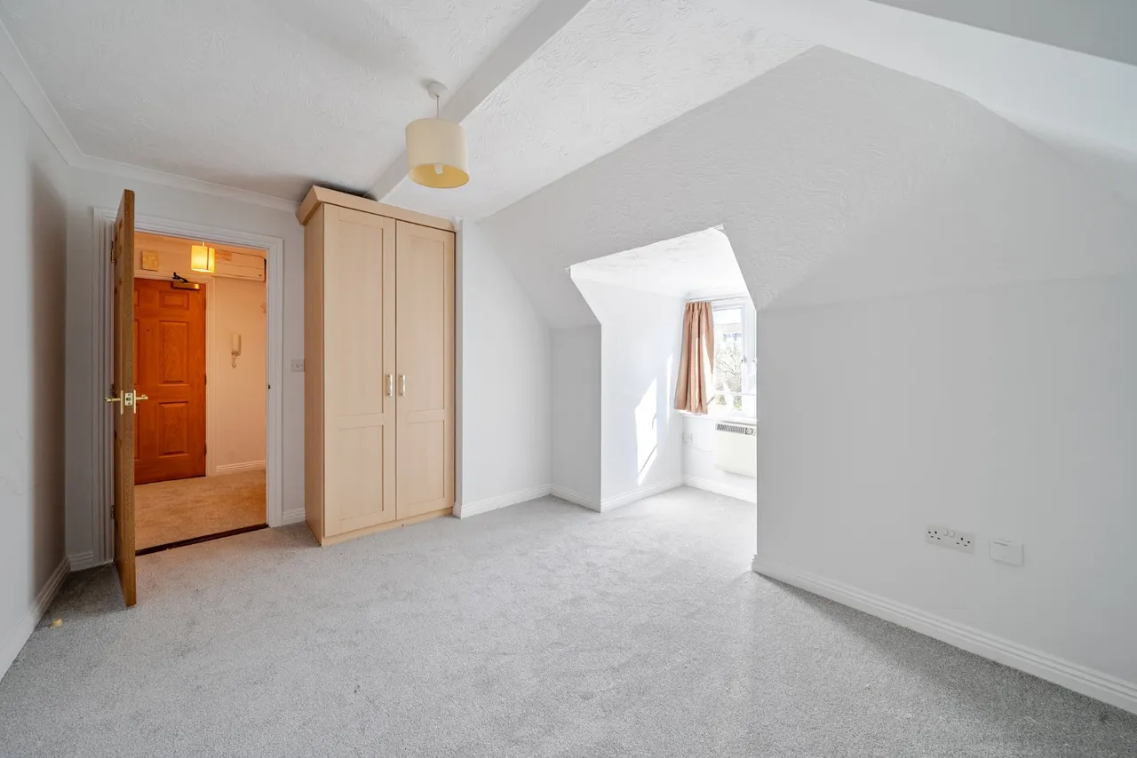 Greenfields Avenue, Alton, GU34, photo 7