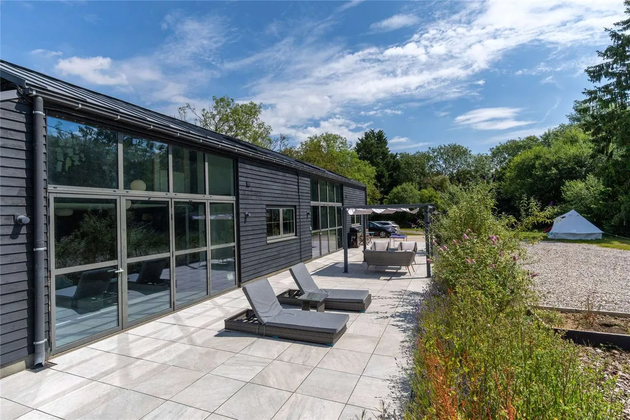 4 bed house for sale — Abbess Roding, Ongar, Essex, CM5 0JS