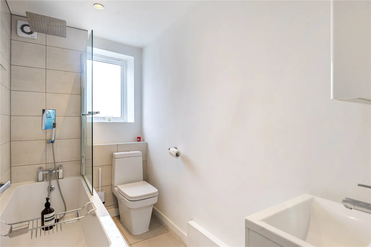 Deburgh Road, London, SW19, photo 11