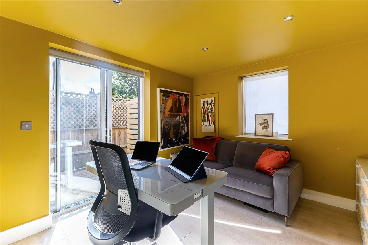 Deburgh Road, London, SW19, photo 7