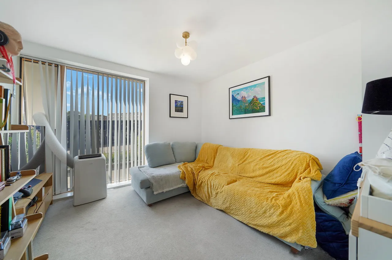 Regiment Hill, London, NW7 1FS, photo 11