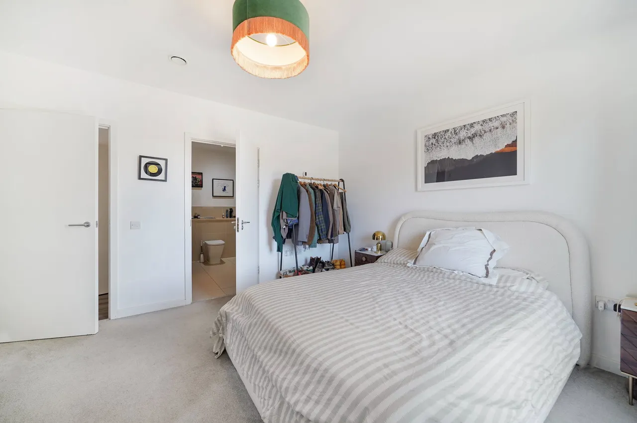 Regiment Hill, London, NW7 1FS, photo 10