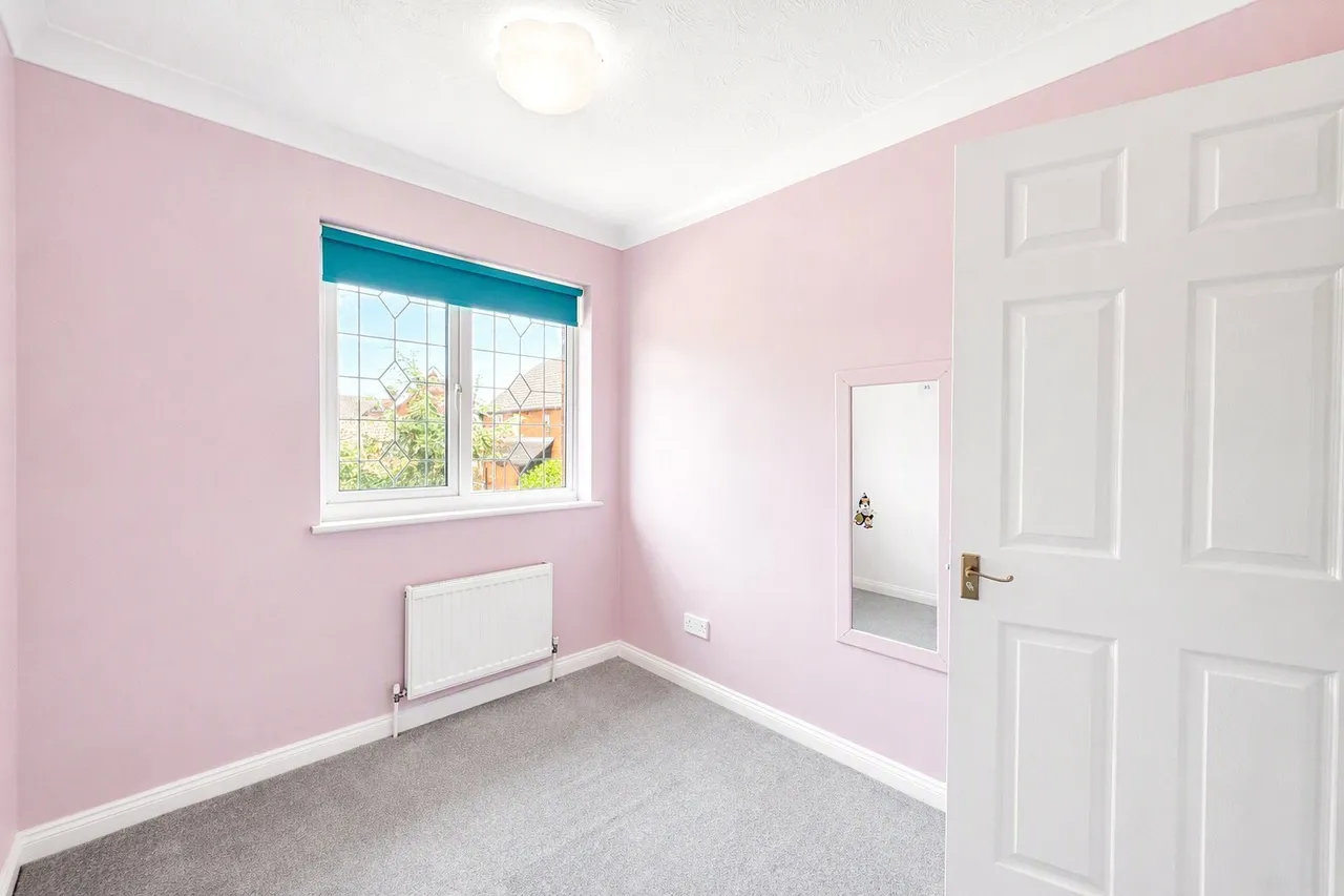 Norwich Crescent, Rayleigh, Essex, SS6, photo 13