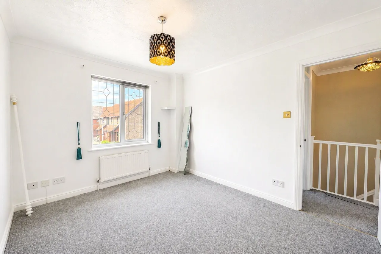 Norwich Crescent, Rayleigh, Essex, SS6, photo 11