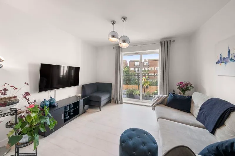 Taywood Road, Northolt, UB5, photo 15
