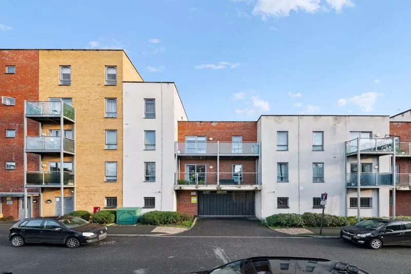 1 bed flat for sale, Taywood Road, Northolt, UB5