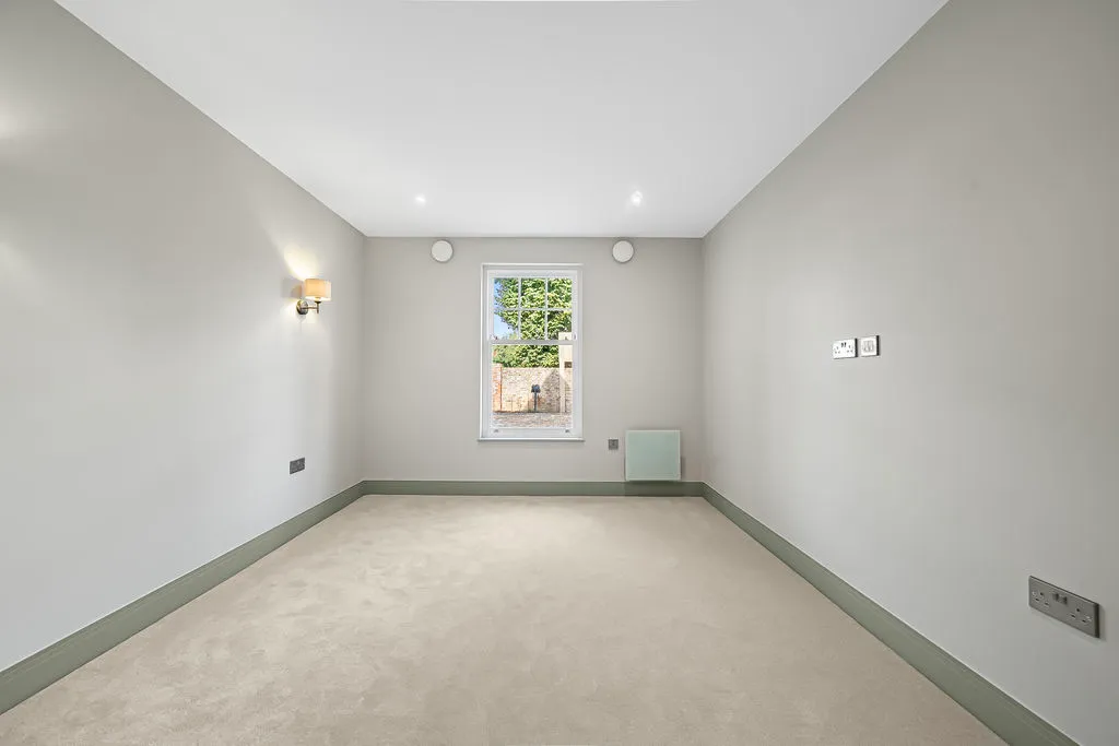 Beauchamp Road, East Molesey, KT8, photo 7