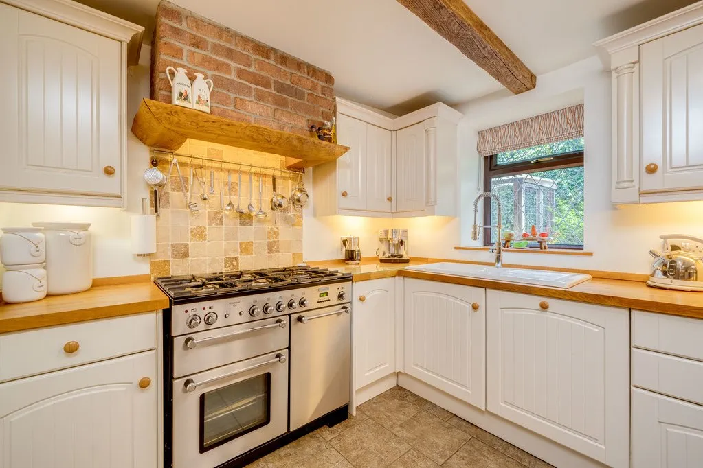 Falhouse Lane Whitley, Dewsbury WF12 0NJ, photo 12