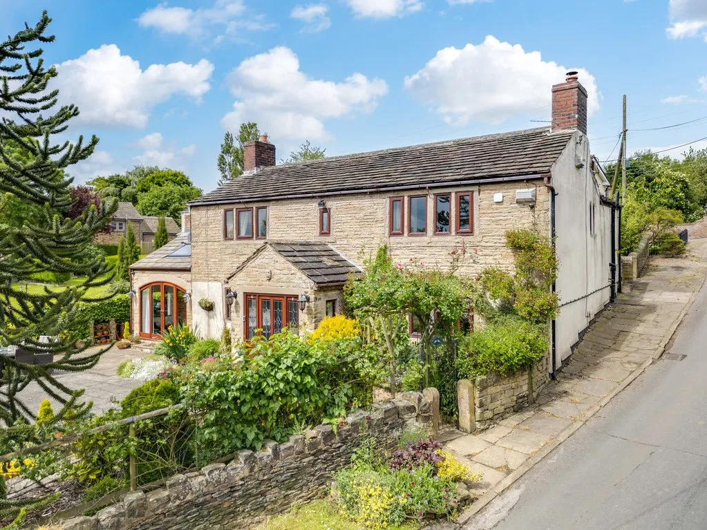 Falhouse Lane Whitley, Dewsbury WF12 0NJ, photo 28