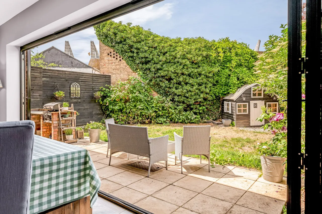 Bowling Road, Ware, SG12 7EF, photo 3