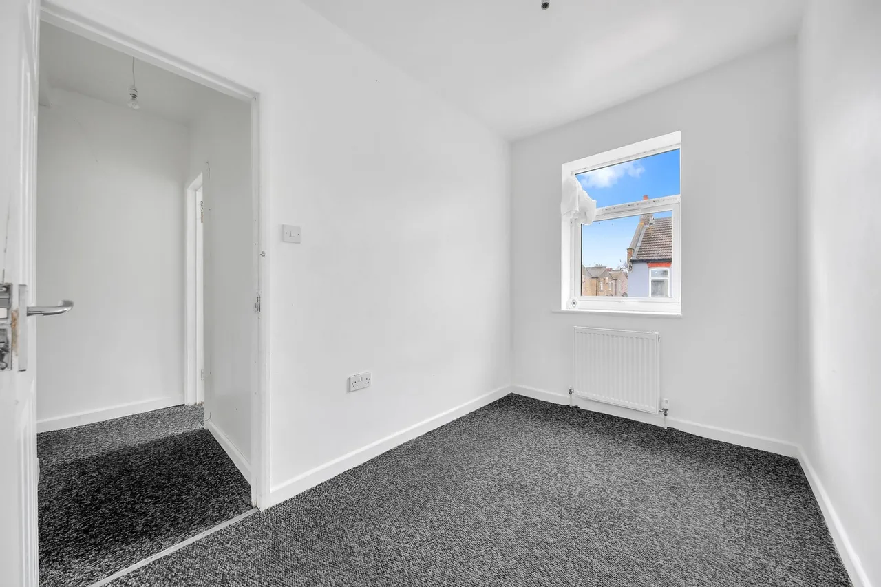 41 Becket Avenue, London, E6 6AE, photo 13