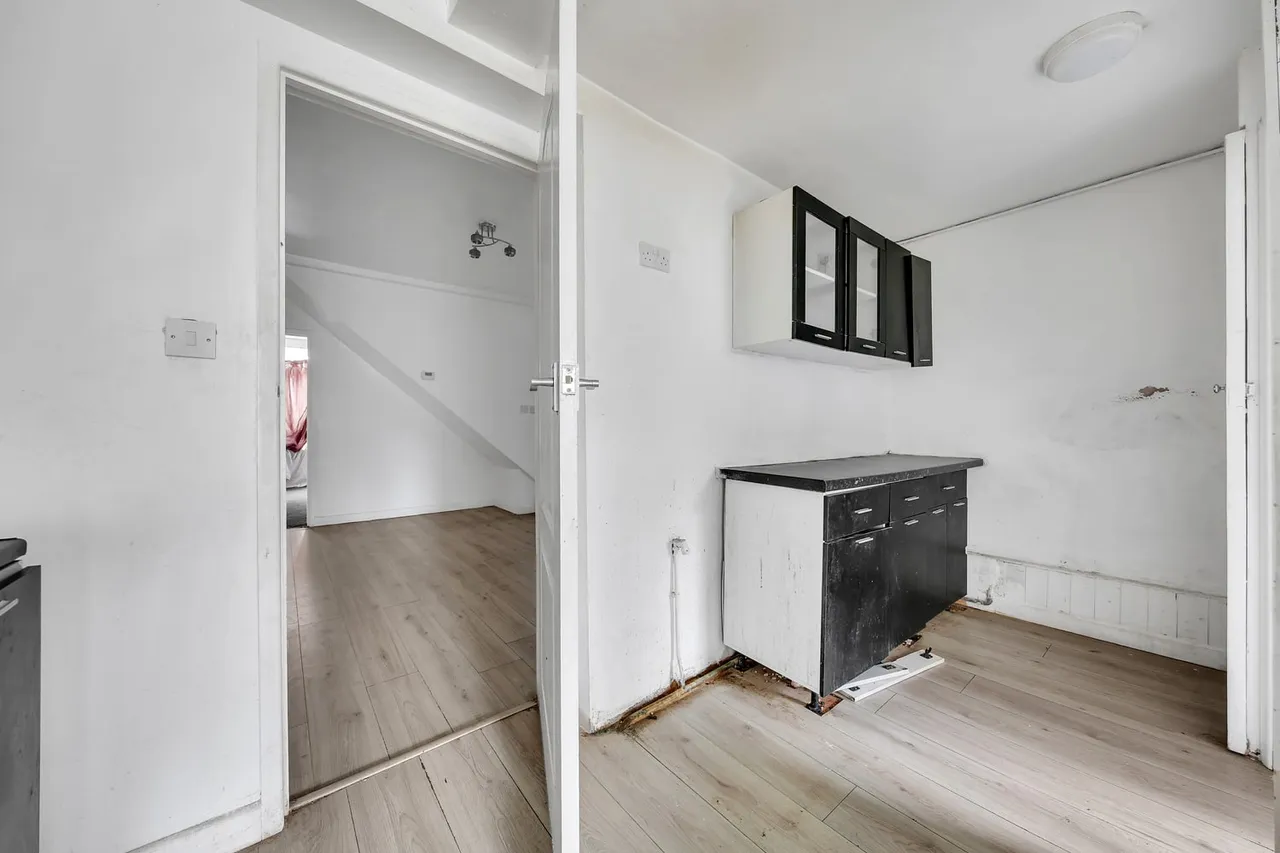 41 Becket Avenue, London, E6 6AE, photo 9