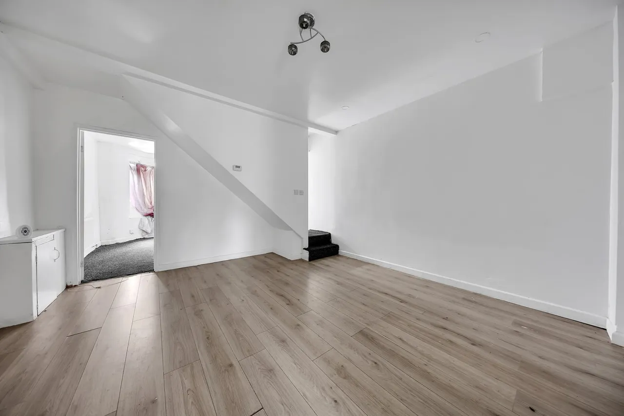 41 Becket Avenue, London, E6 6AE, photo 5