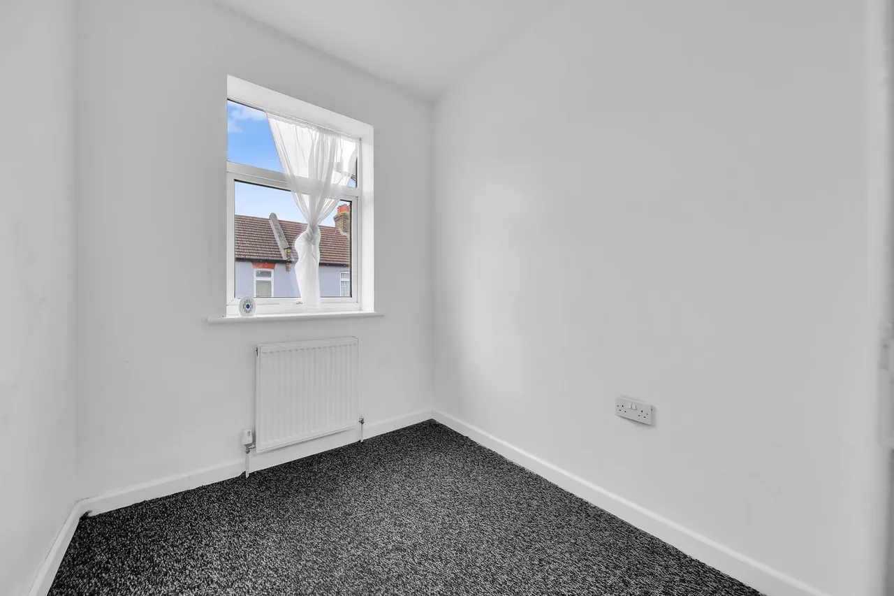 41 Becket Avenue, London, E6 6AE, photo 14