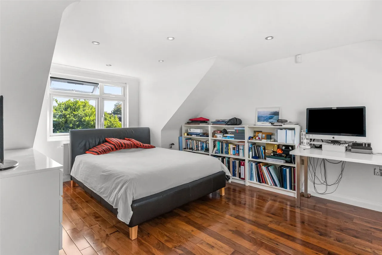 Gladstone Avenue, Twickenham, TW2 7PS, photo 8