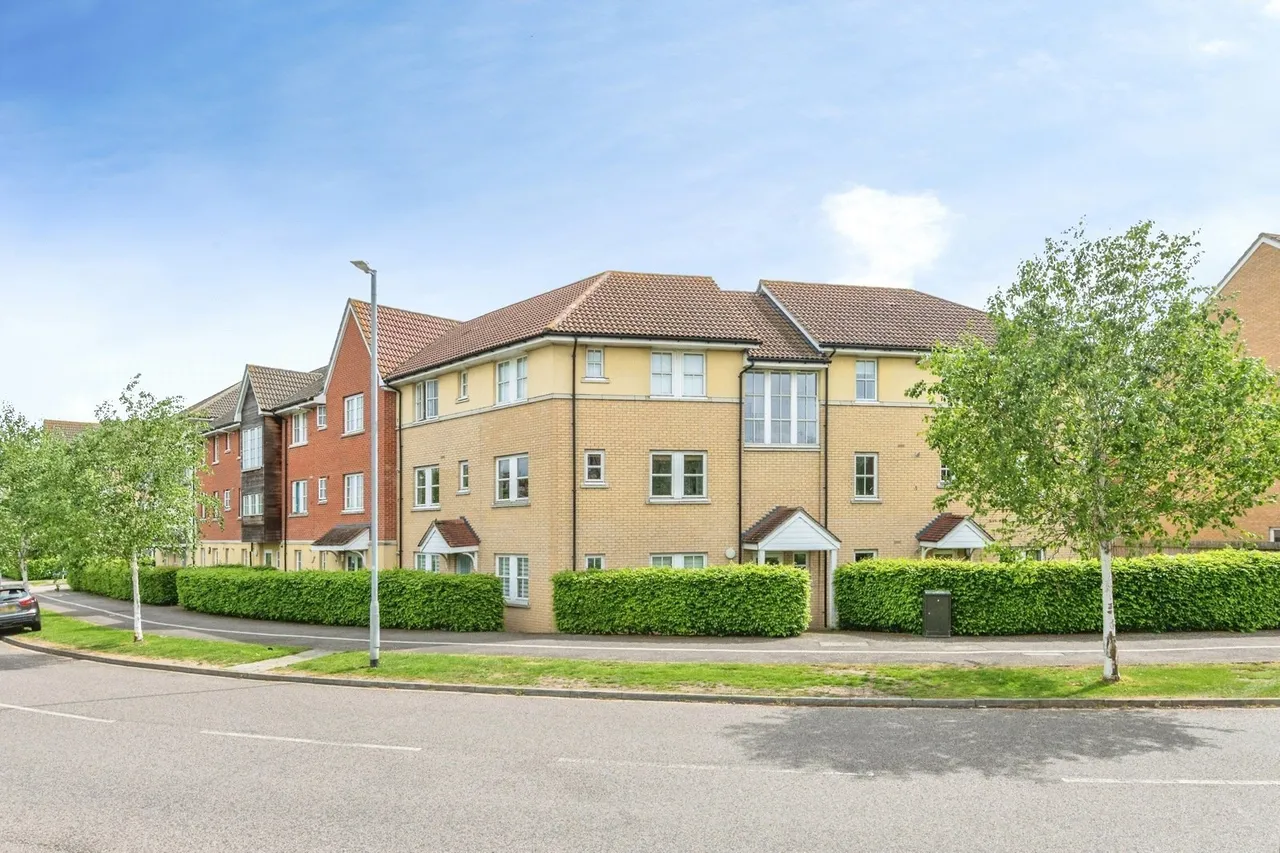 Cavell Court, Basildon, Essex, SS14, photo 8