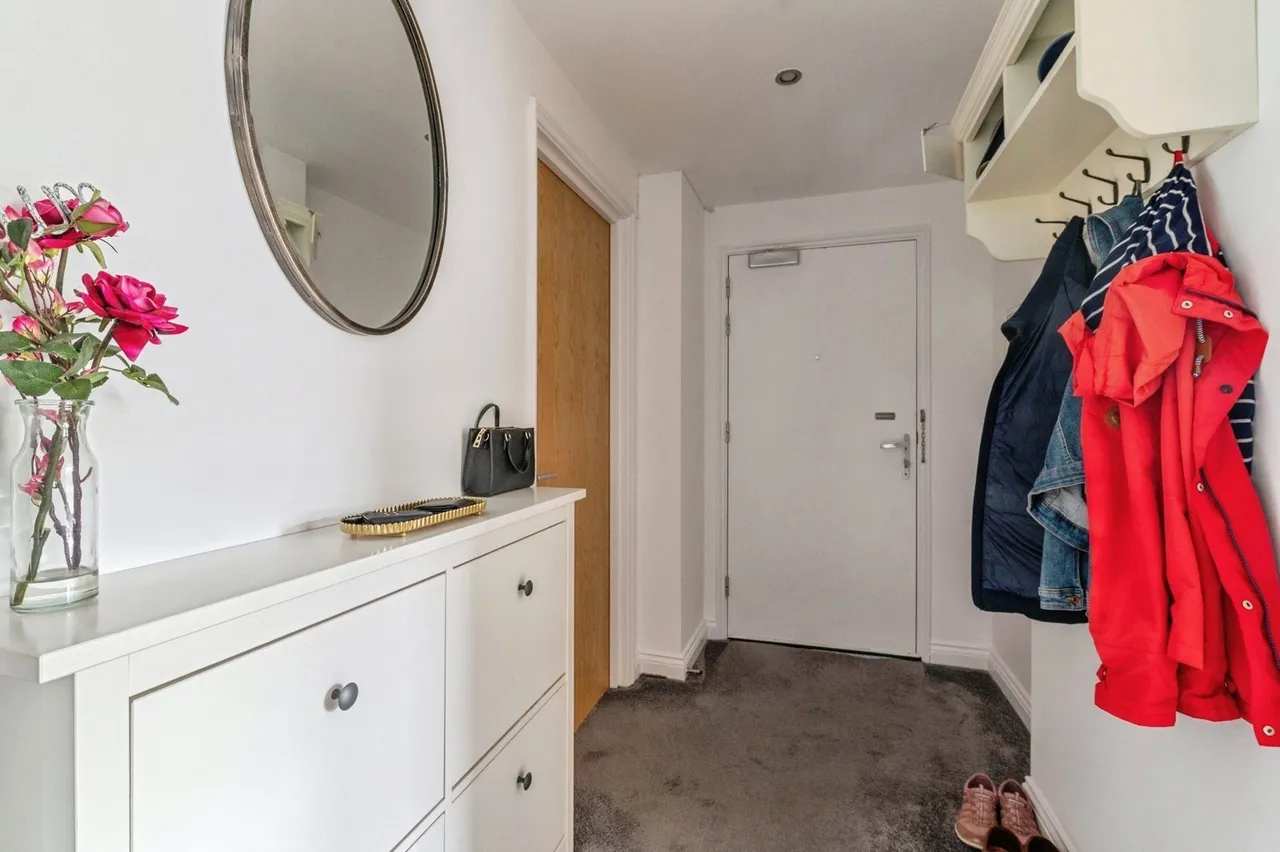 Cavell Court, Basildon, Essex, SS14, photo 10