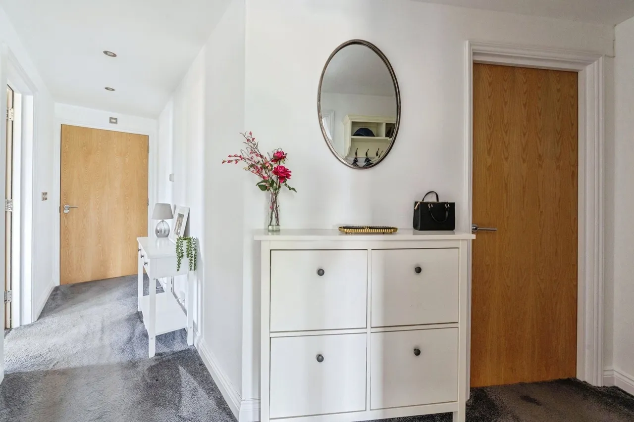 Cavell Court, Basildon, Essex, SS14, photo 7