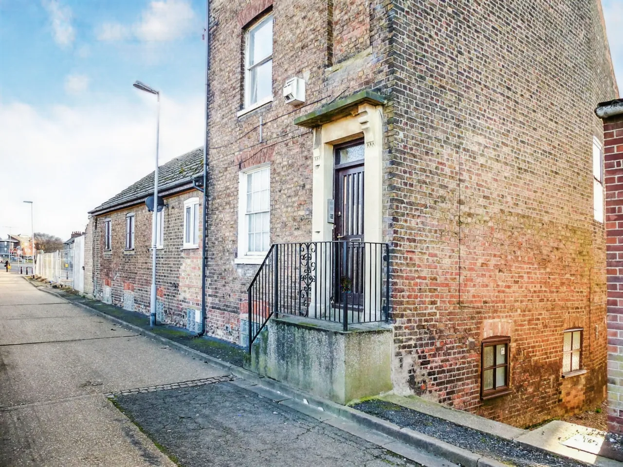 1 bed flat for sale — West Parade, Wisbech