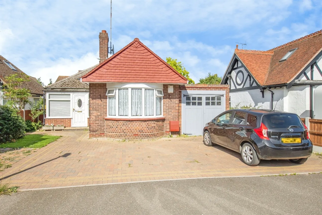 Chapman Road, Clacton-On-Sea, CO15, photo 15