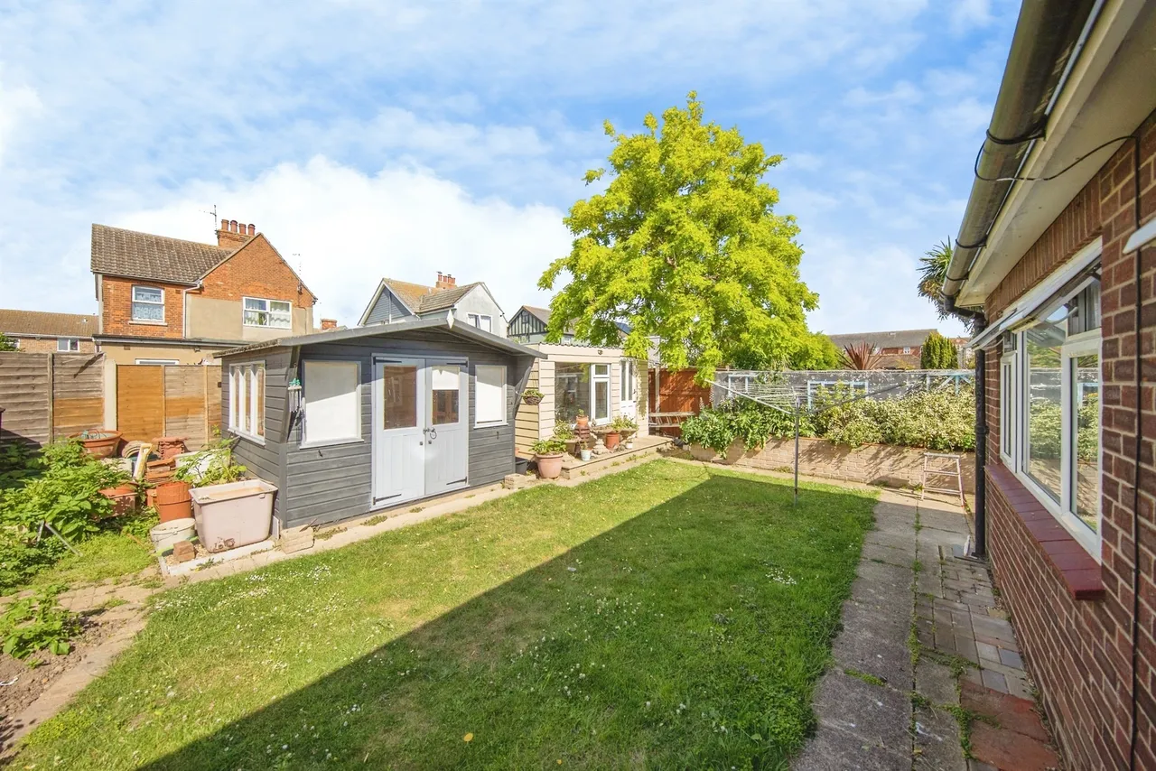 Chapman Road, Clacton-On-Sea, CO15, photo 13