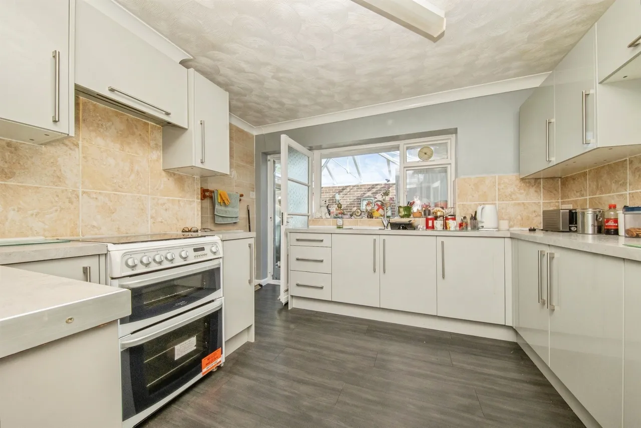 Chapman Road, Clacton-On-Sea, CO15, photo 4