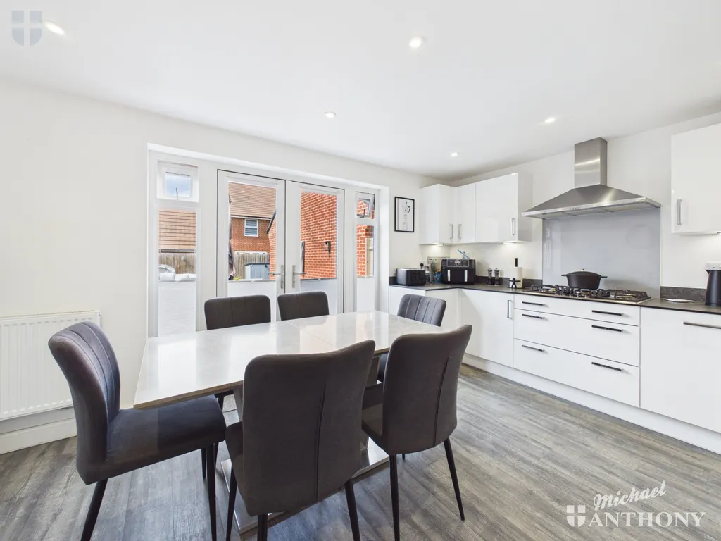 Armstrongs Fields, Kingsbrook, Aylesbury, HP22 7BX, photo 4