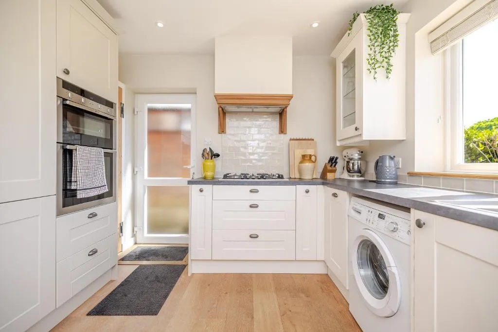 Ewhurst Avenue, Sanderstead, photo 6