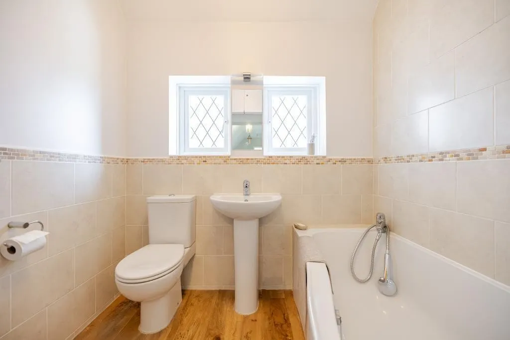 Ewhurst Avenue, Sanderstead, photo 15