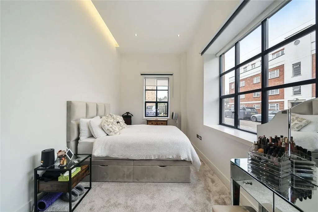 Grenville Place, NW7, photo 6