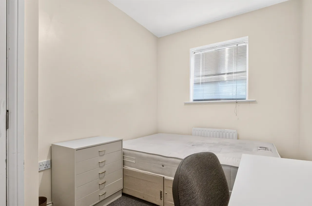 Mosquito Way, Hatfield, photo 12