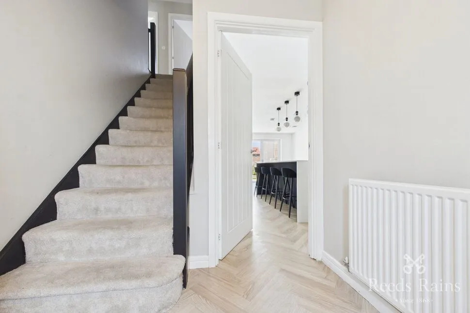 Tulip Close, Castleford, West Yorkshire, WF10, photo 8