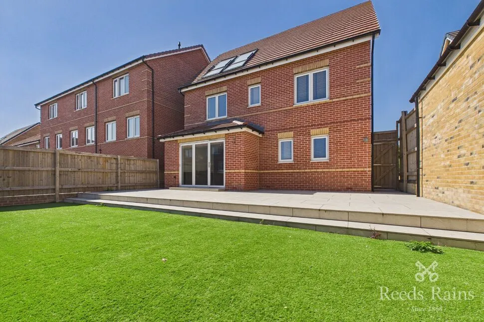 Tulip Close, Castleford, West Yorkshire, WF10, photo 3