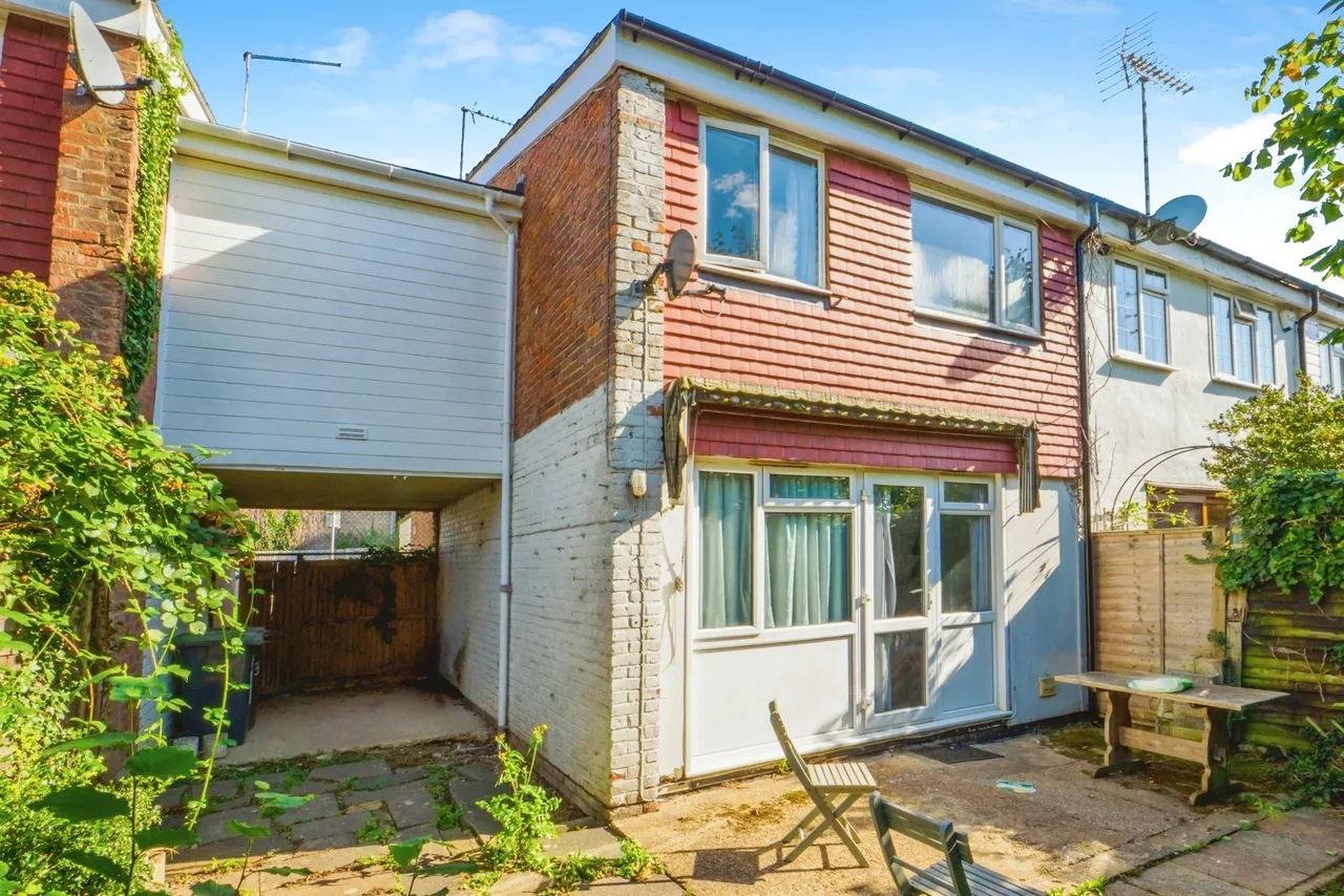 4 bed house for sale — Somner Close, Canterbury