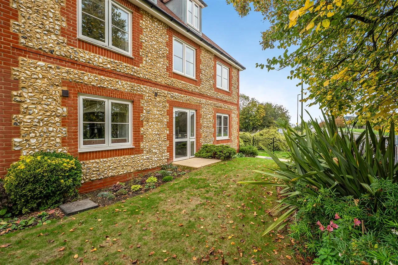 Fitzalan Road, Littlehampton, BN17, photo 12
