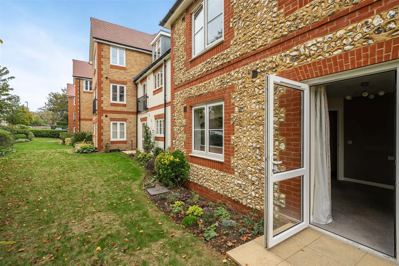 Fitzalan Road, Littlehampton, BN17, photo 11