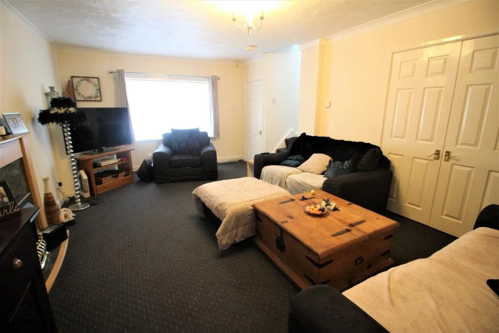 Mansfield Street, Ashton-Under-Lyne, OL7, photo 3
