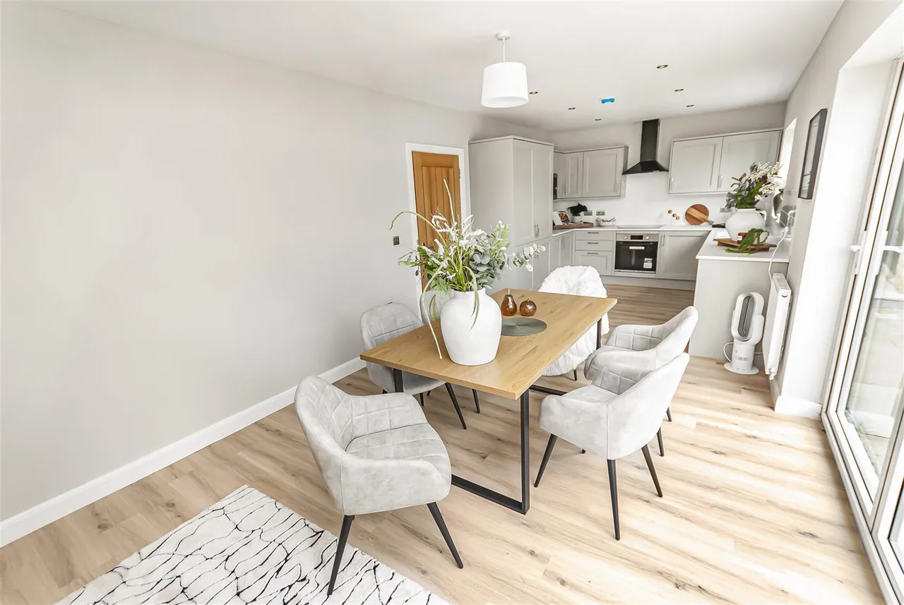 Cob Lane, Kelbrook, Barnoldswick, BB18 6TT, photo 5