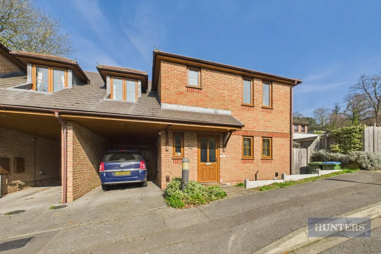 4 bed house to rent, Tamarisk Gardens, Southampton, SO18