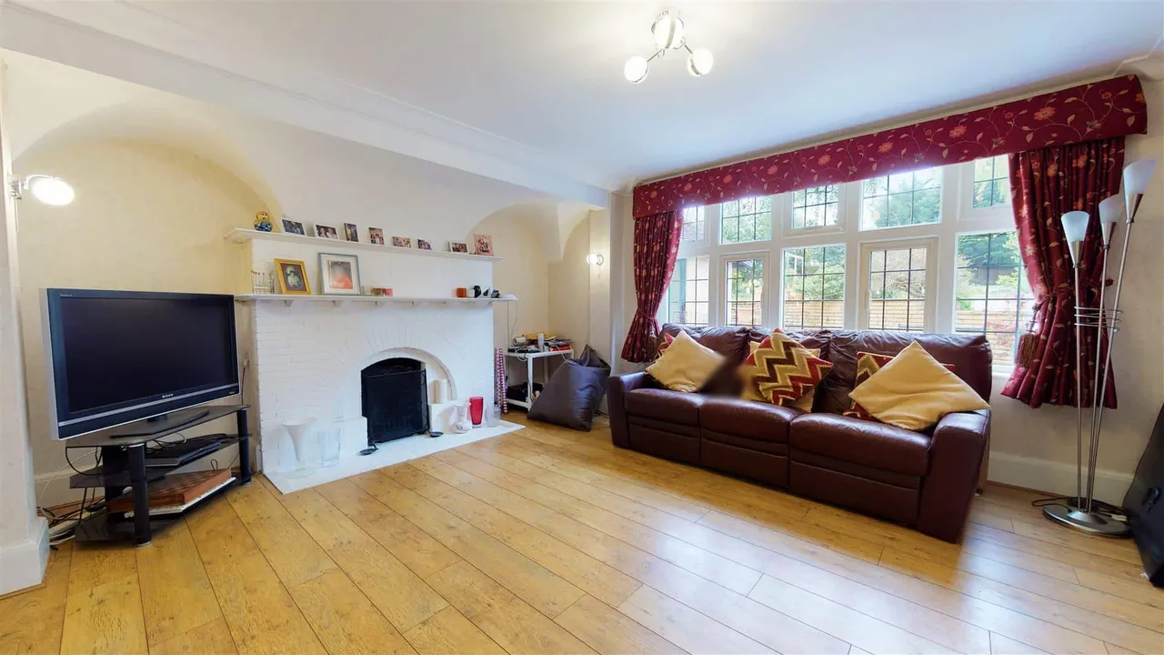 Spring Grove, Loughton, photo 9