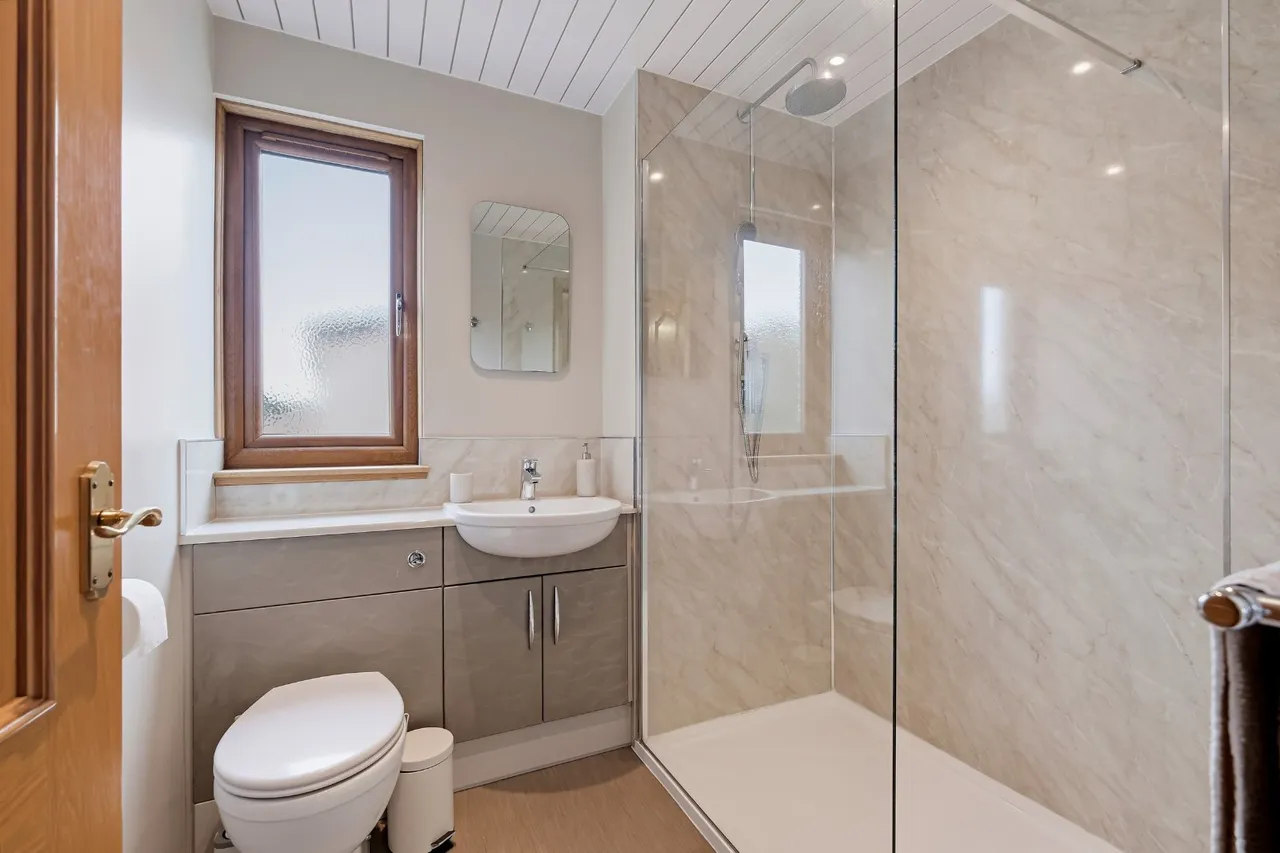 Tuach View, Kintore, AB51, photo 23