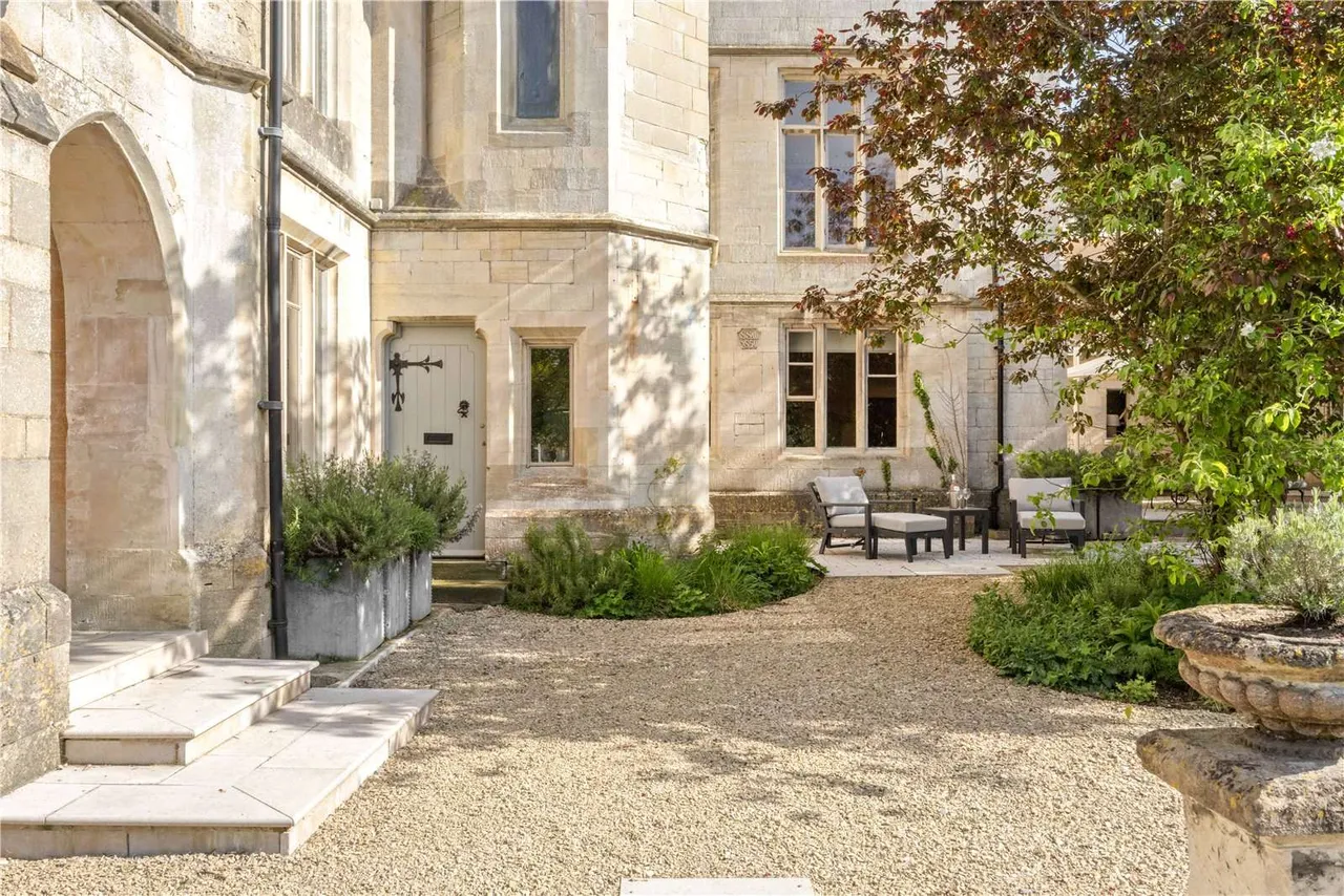 Selsley, Stroud, Gloucestershire, GL5 5LE, photo 3
