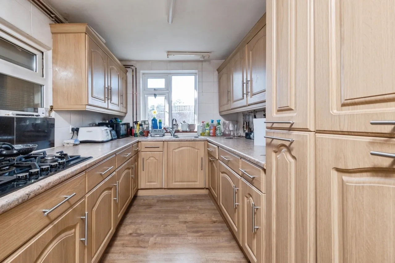 Milton Grove, Bletchley, MK3, photo 3