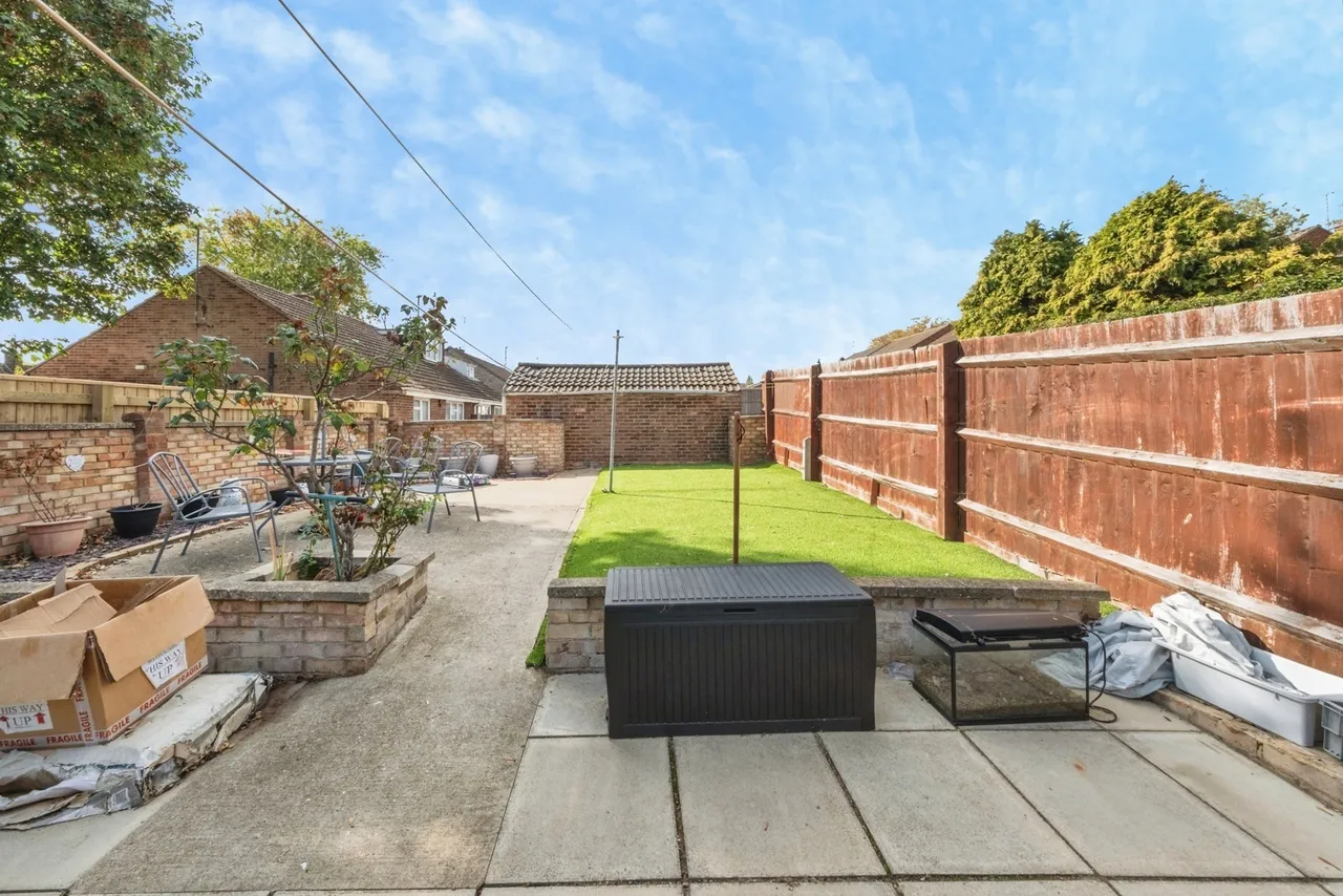 Milton Grove, Bletchley, MK3, photo 2