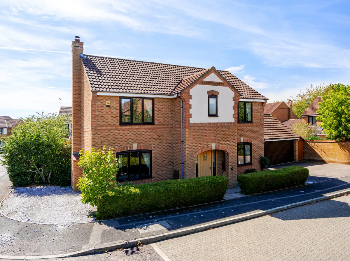 4 bed house for sale, Milton Keynes, MK7