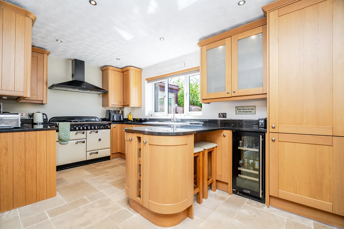 Milton Keynes, MK7, photo 15